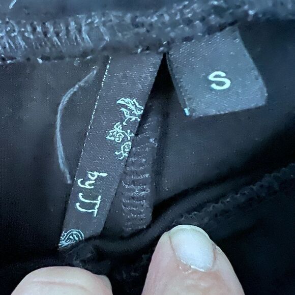 Women’s Pants by JJ - Picture 3 of 4